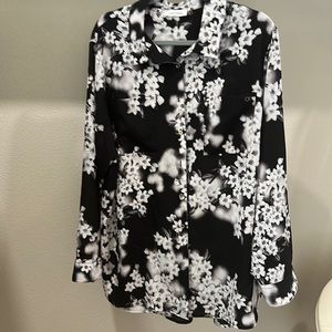 Calvin Klein black and white floral top size 2X